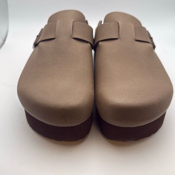 CUSHIONAIRE Women's Loom Cork Footbed Platform Clog SIZE 8 BROWN PREOWNED MARKS - Picture 3 of 8